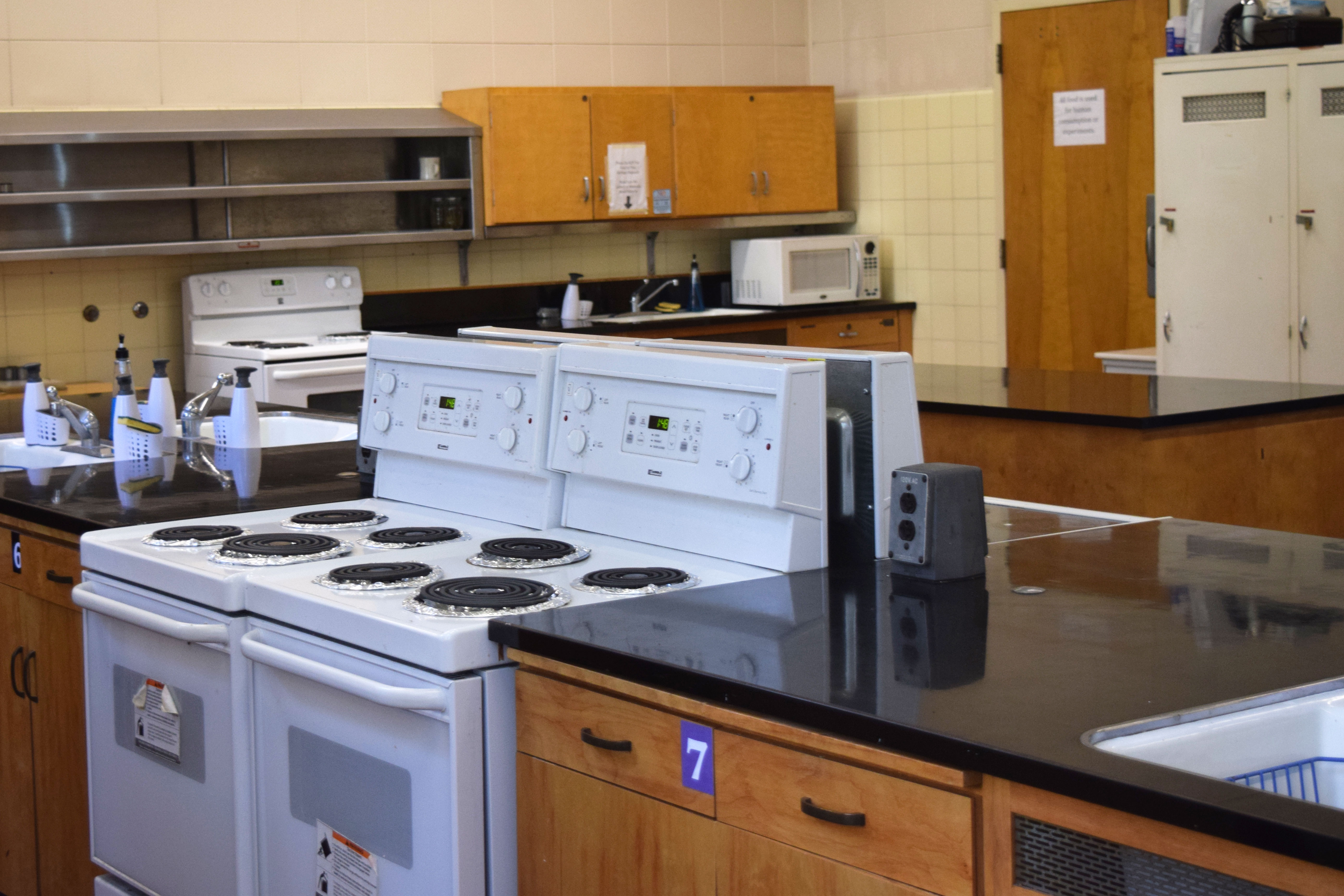 Image of the Cal Teaching Kitchen